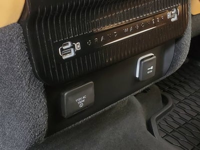 2022 Jeep Grand Wagoneer Series III