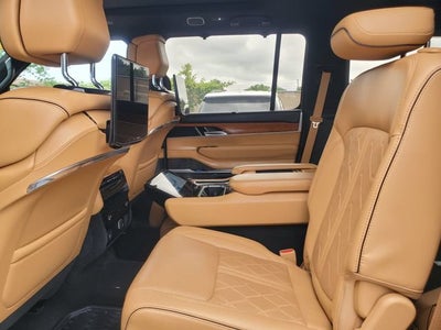 2022 Jeep Grand Wagoneer Series III