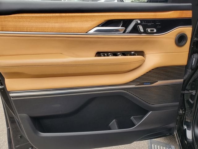 2022 Jeep Grand Wagoneer Series III