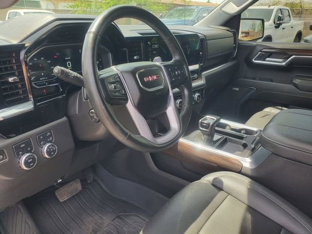 2023 GMC Sierra 1500 SLT - Photo 17