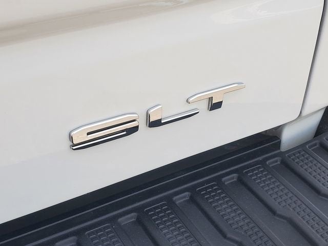2023 GMC Sierra 1500 SLT - Photo 9