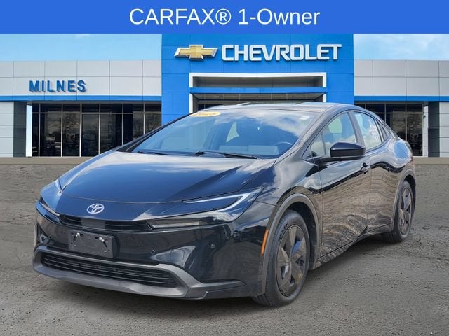 2025 Toyota Prius LE - Photo 2